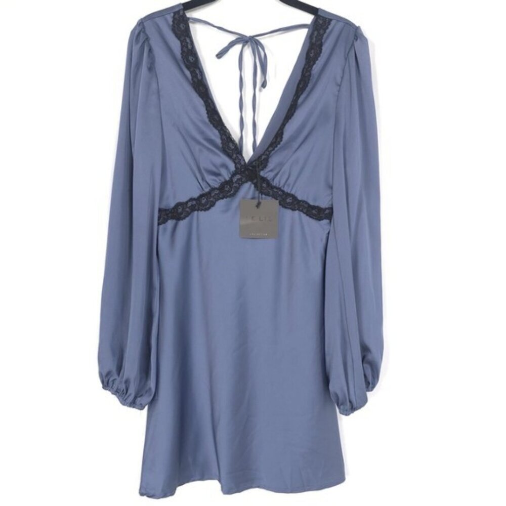 NWT LE‎ LIS COLLECTION Women's Chemise MEDIUM Blue Black Floral Lace Mini Dress